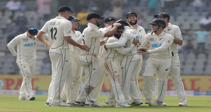 উইকেট,রেকর্ড,নিউজিল্যান্ড, এজাজ